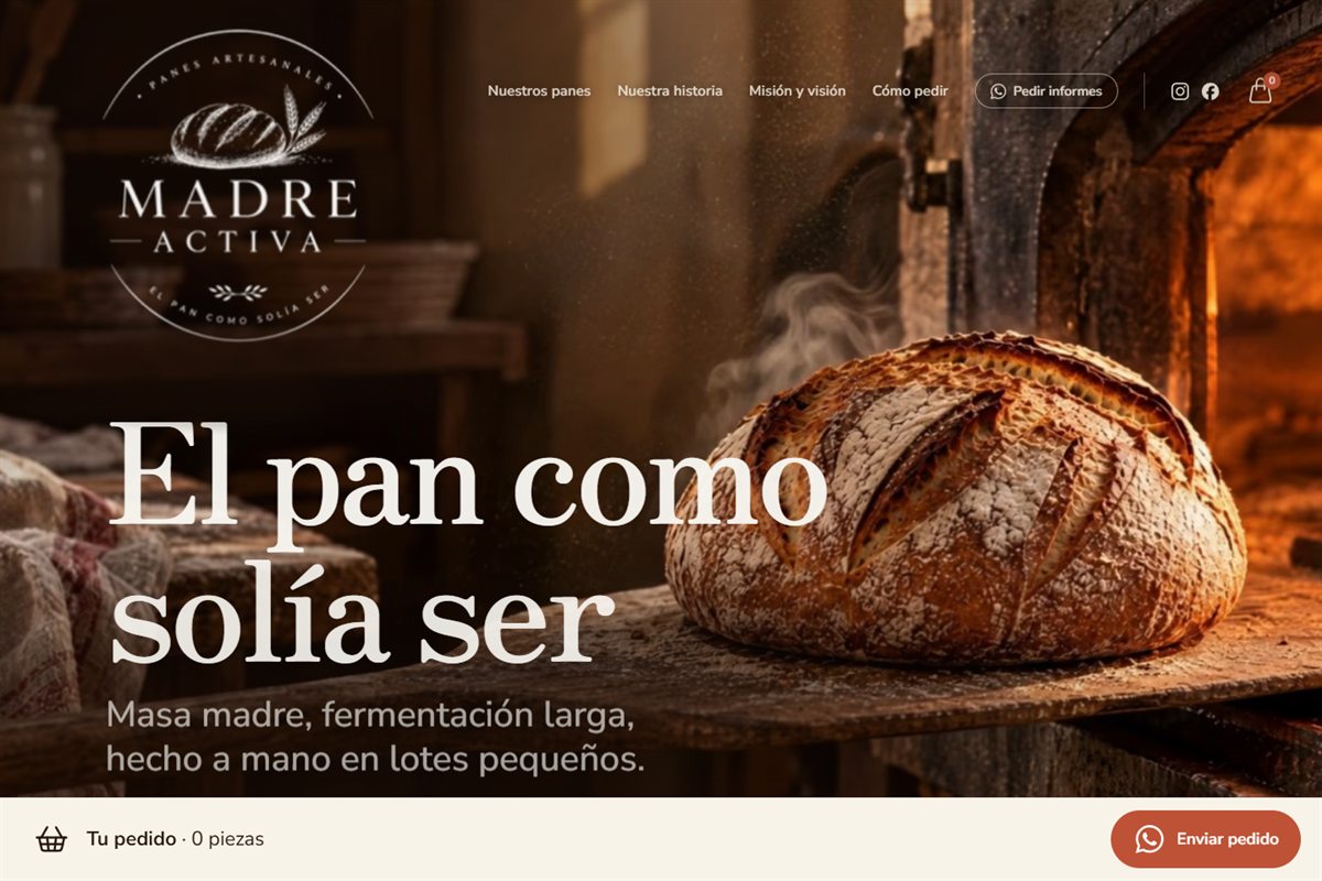 Inicio del sitio de Madre Activa: hogaza de masa madre saliendo del horno y el lema «El pan como solía ser»
